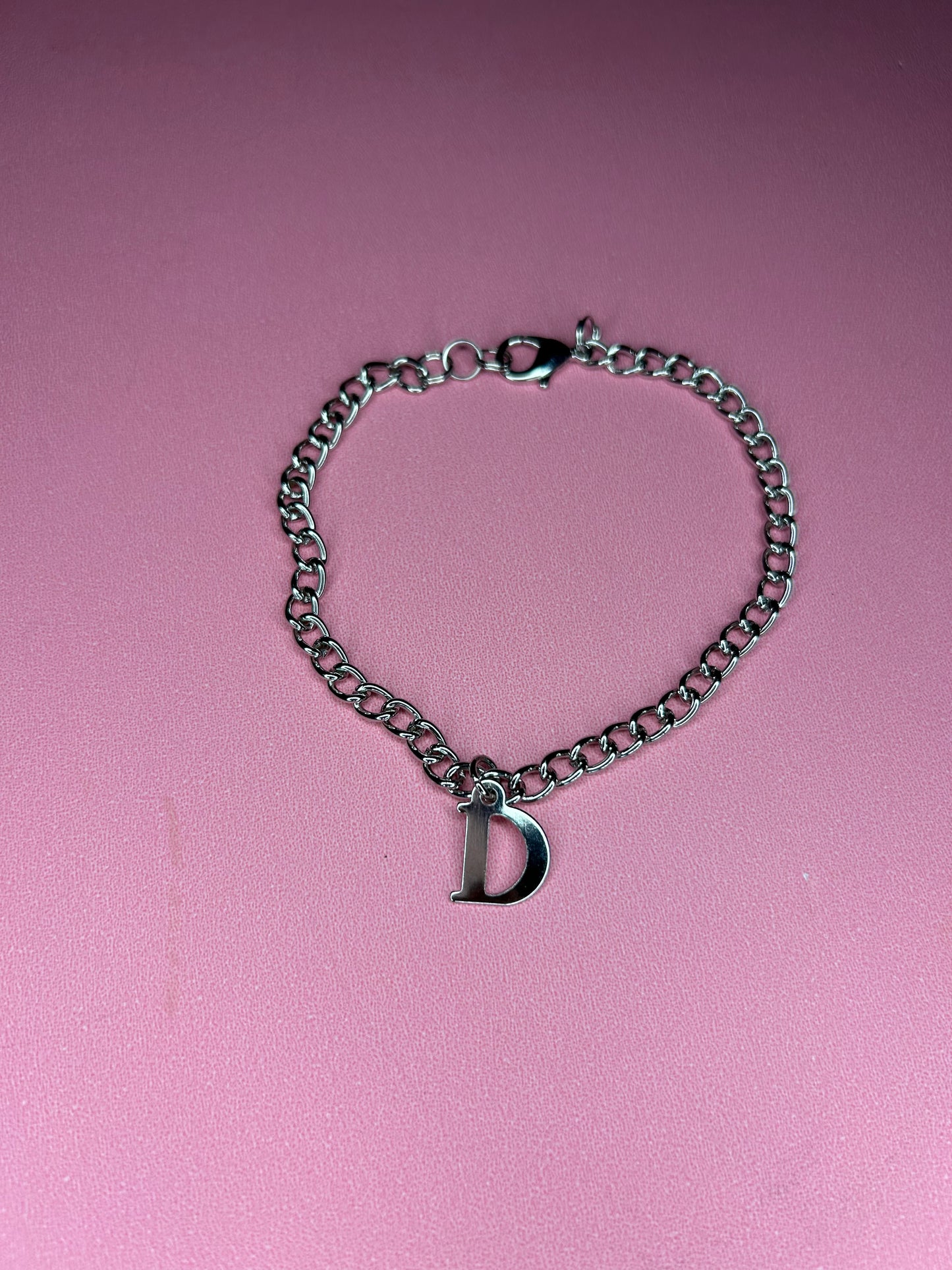 Initial anklet